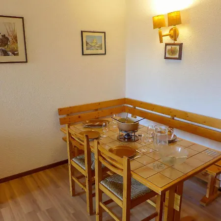 아파트 Terrasse Des Alpes-2 *